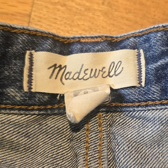 Madewell Darted Barrel Jeans - Picture 4 of 4